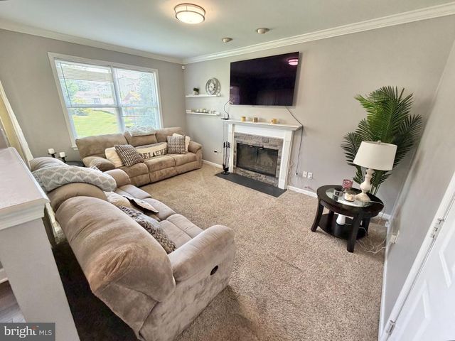 24 WOODYFIELD LN, Delran, NJ 08075
