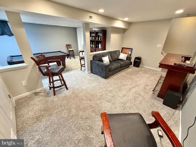 24 WOODYFIELD LN, Delran, NJ 08075