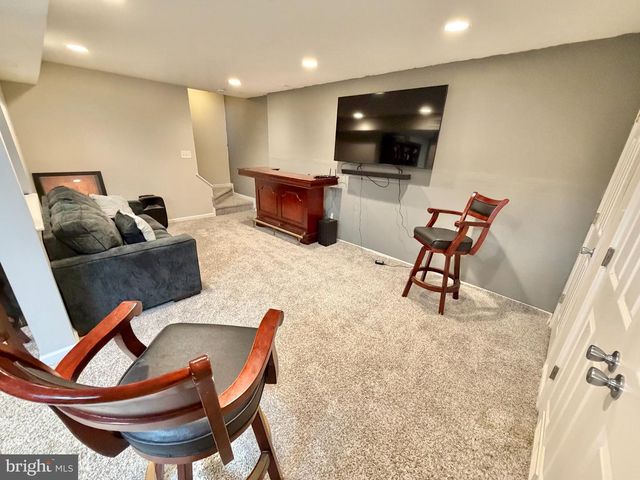 24 WOODYFIELD LN, Delran, NJ 08075