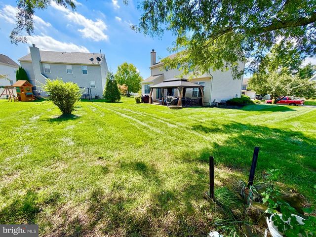 24 WOODYFIELD LN, Delran, NJ 08075