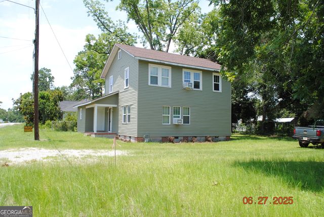 532 Calhoun Street, Swainsboro, GA 30401