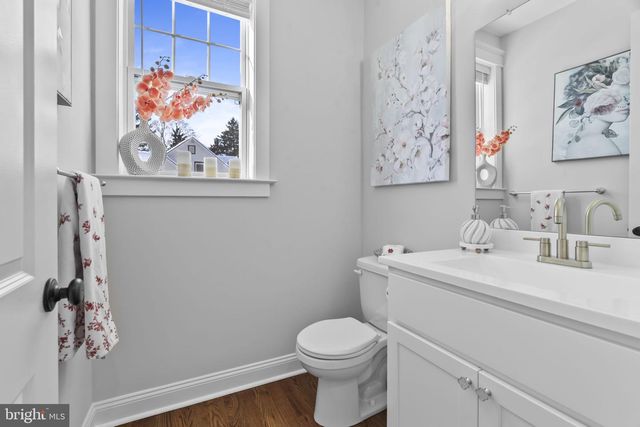 122 CHURCH RD, Jenkintown, PA 19046