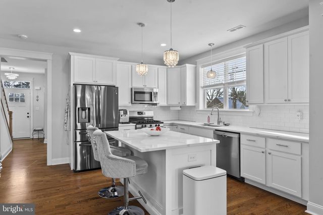 122 CHURCH RD, Jenkintown, PA 19046