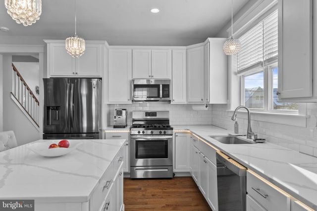 122 CHURCH RD, Jenkintown, PA 19046