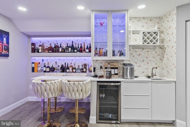 122 CHURCH RD, Jenkintown, PA 19046