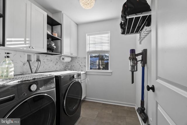 122 CHURCH RD, Jenkintown, PA 19046