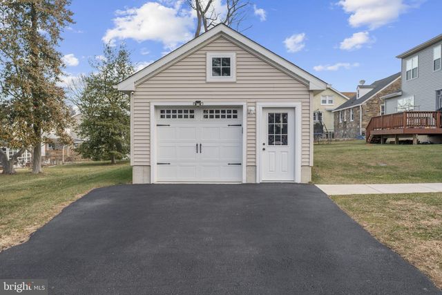 122 CHURCH RD, Jenkintown, PA 19046