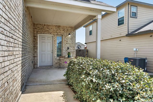 5910 Frisbee Path, Converse, TX 78109