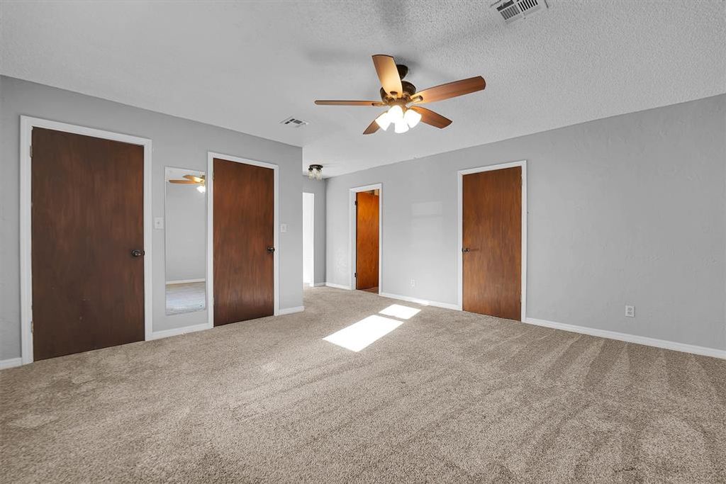 Image 15 of property listing at 22904 N County Road 1840 Road, Mangum, OK 73554