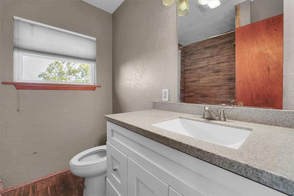 Image 16 of property listing at 22904 N County Road 1840 Road, Mangum, OK 73554