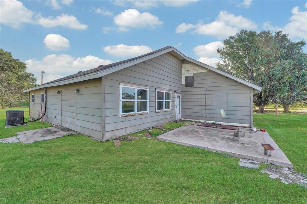 Image 31 of property listing at 22904 N County Road 1840 Road, Mangum, OK 73554