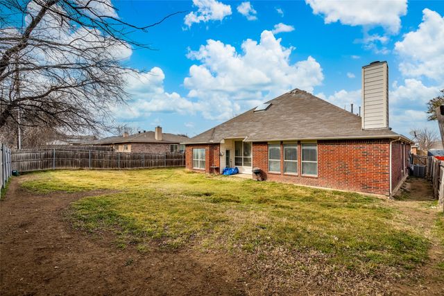 5645 Shadydell Drive, Fort Worth, TX 76135