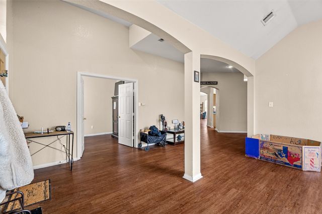 5645 Shadydell Drive, Fort Worth, TX 76135