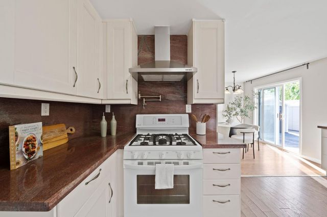 3544 Spring Street, Redwood City, CA 94063