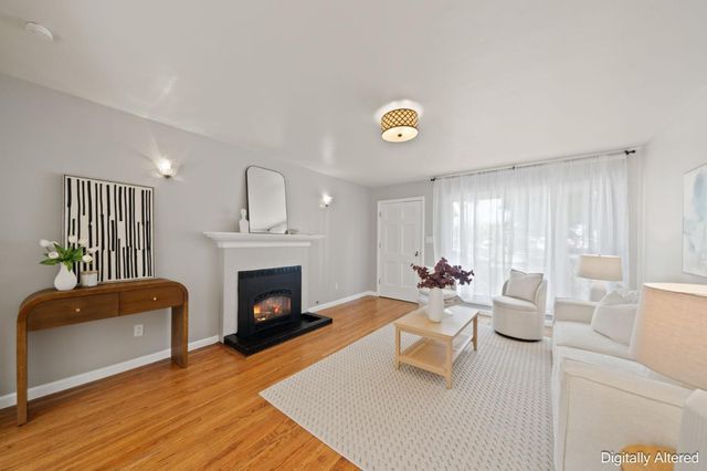 3544 Spring Street, Redwood City, CA 94063