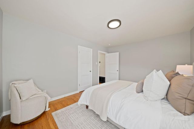 3544 Spring Street, Redwood City, CA 94063