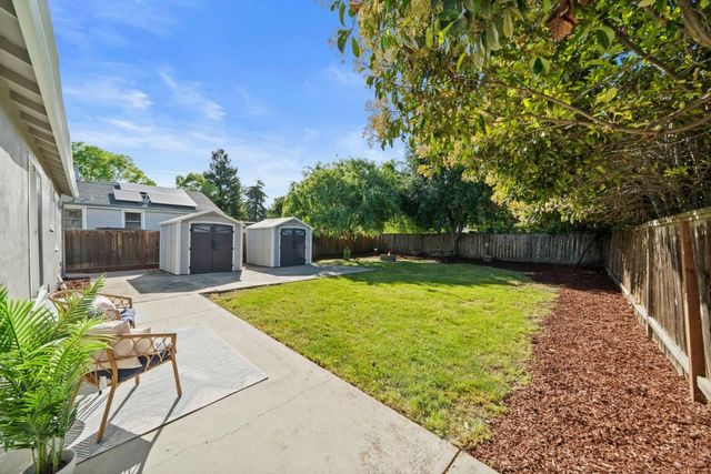 3544 Spring Street, Redwood City, CA 94063