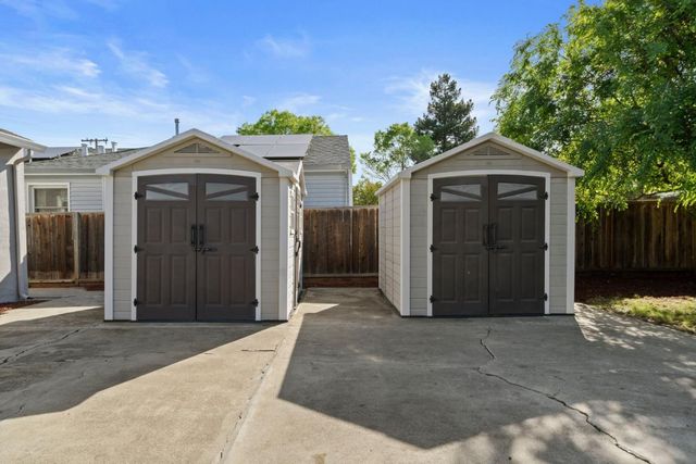 3544 Spring Street, Redwood City, CA 94063