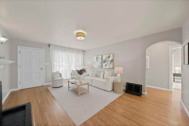 3544 Spring Street, Redwood City, CA 94063