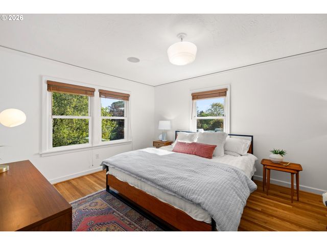 7004 Ne EVERETT St, Portland, OR 97213