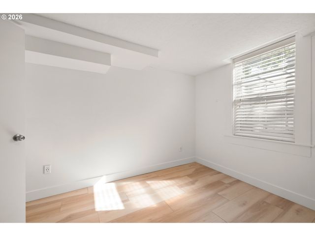 7004 Ne EVERETT St, Portland, OR 97213