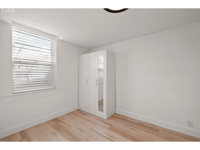 7004 Ne EVERETT St, Portland, OR 97213