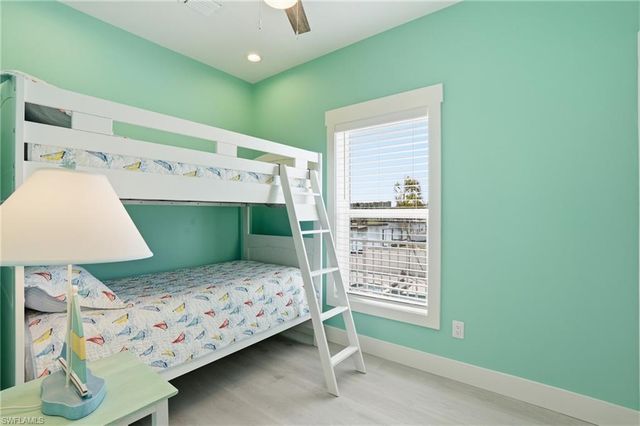 1 Fairview BLVD, Fort Myers Beach, FL 33931
