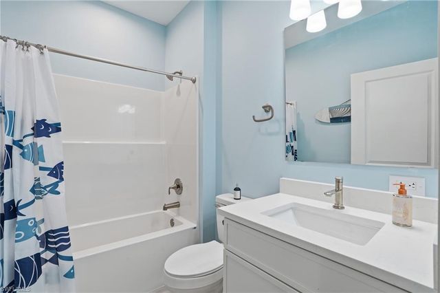 1 Fairview BLVD, Fort Myers Beach, FL 33931