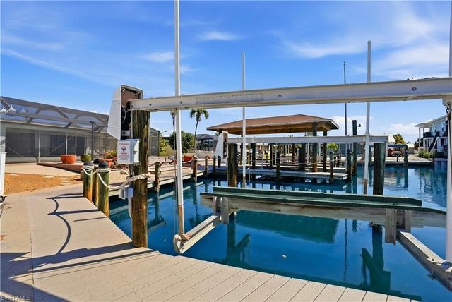 1 Fairview BLVD, Fort Myers Beach, FL 33931