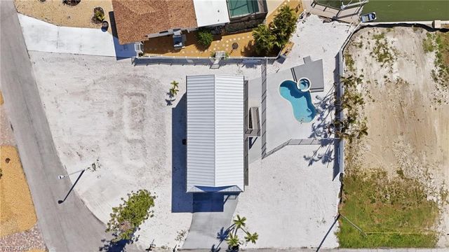 1 Fairview BLVD, Fort Myers Beach, FL 33931