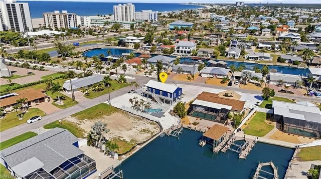 1 Fairview BLVD, Fort Myers Beach, FL 33931