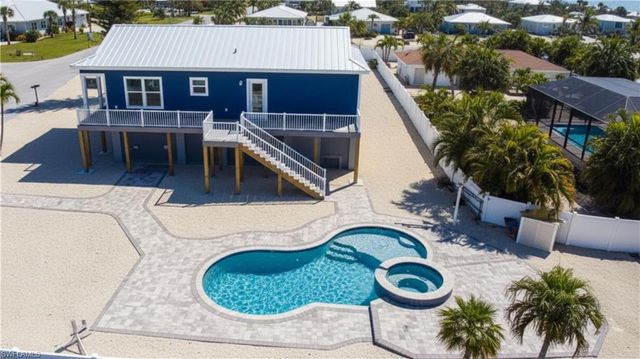 1 Fairview BLVD, Fort Myers Beach, FL 33931