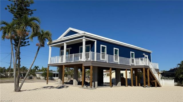 1 Fairview BLVD, Fort Myers Beach, FL 33931