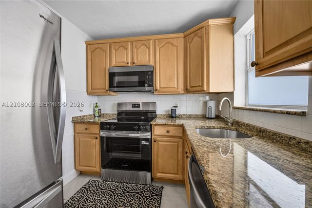 1536 SE 15th Ct 207, Deerfield Beach, FL 33441