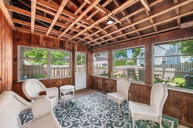 15 Quannapowitt Ave, Wakefield, MA 01880