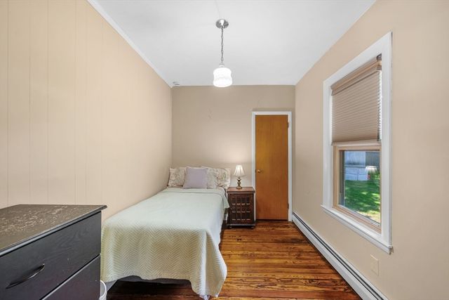 15 Quannapowitt Ave, Wakefield, MA 01880