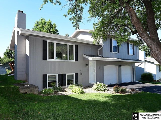 11673 Sunburst Avenue, Omaha, NE 68164
