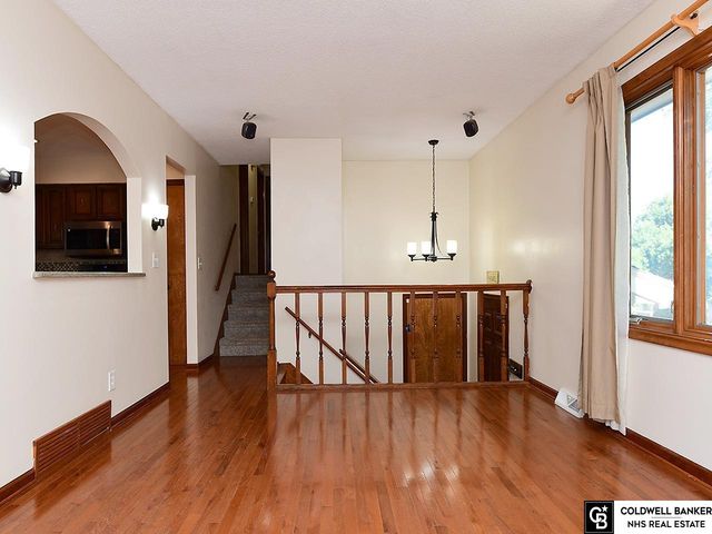 11673 Sunburst Avenue, Omaha, NE 68164