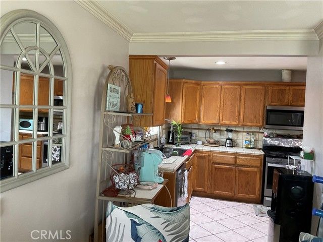 10655 Limonite, Jurupa Valley, CA 91752