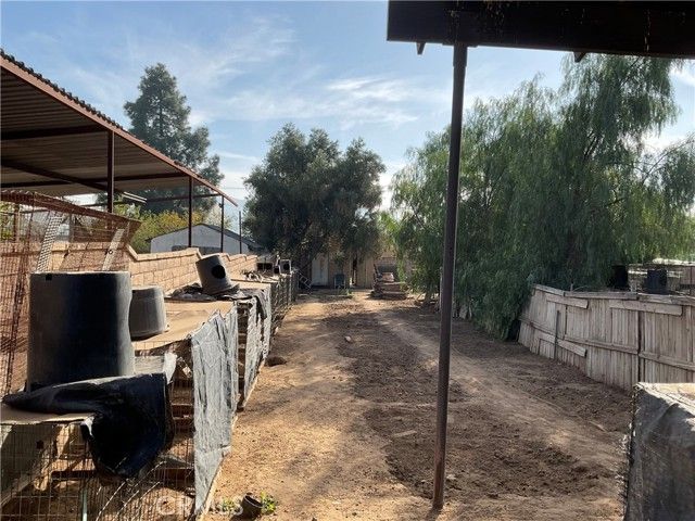 10655 Limonite, Jurupa Valley, CA 91752