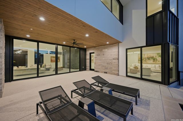 62 Via Aragon, San Antonio, TX 78257