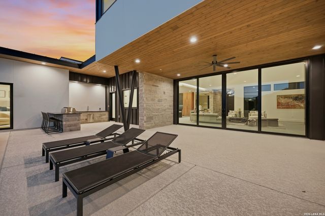 62 Via Aragon, San Antonio, TX 78257