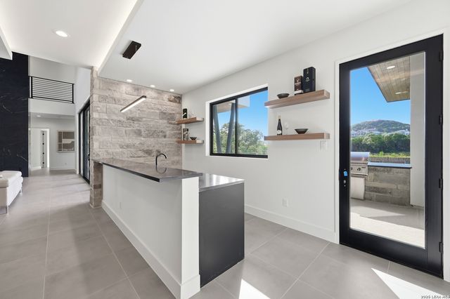 62 Via Aragon, San Antonio, TX 78257