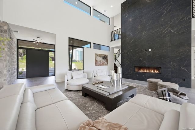 62 Via Aragon, San Antonio, TX 78257