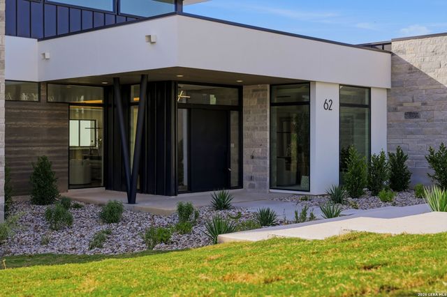 62 Via Aragon, San Antonio, TX 78257