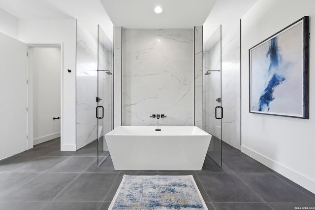 62 Via Aragon, San Antonio, TX 78257