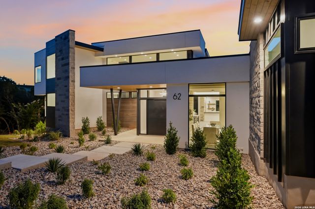 62 Via Aragon, San Antonio, TX 78257
