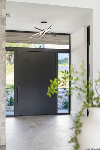 62 Via Aragon, San Antonio, TX 78257