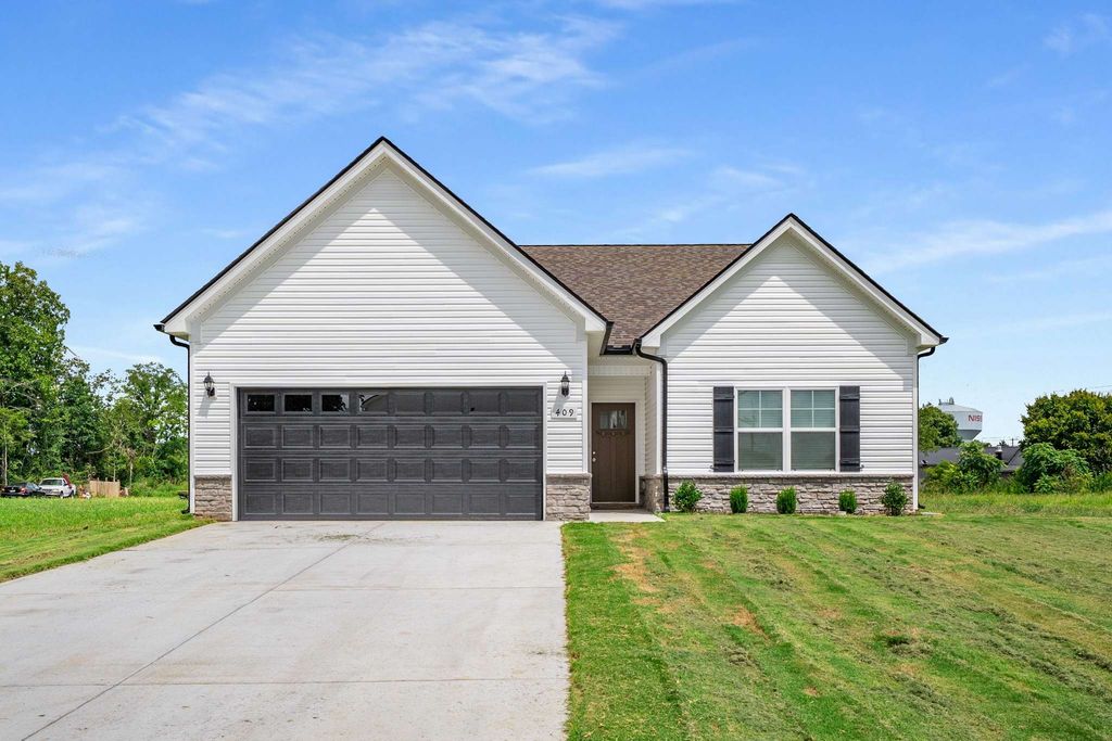 409 Burton Farms Dr, Smyrna, TN 37167