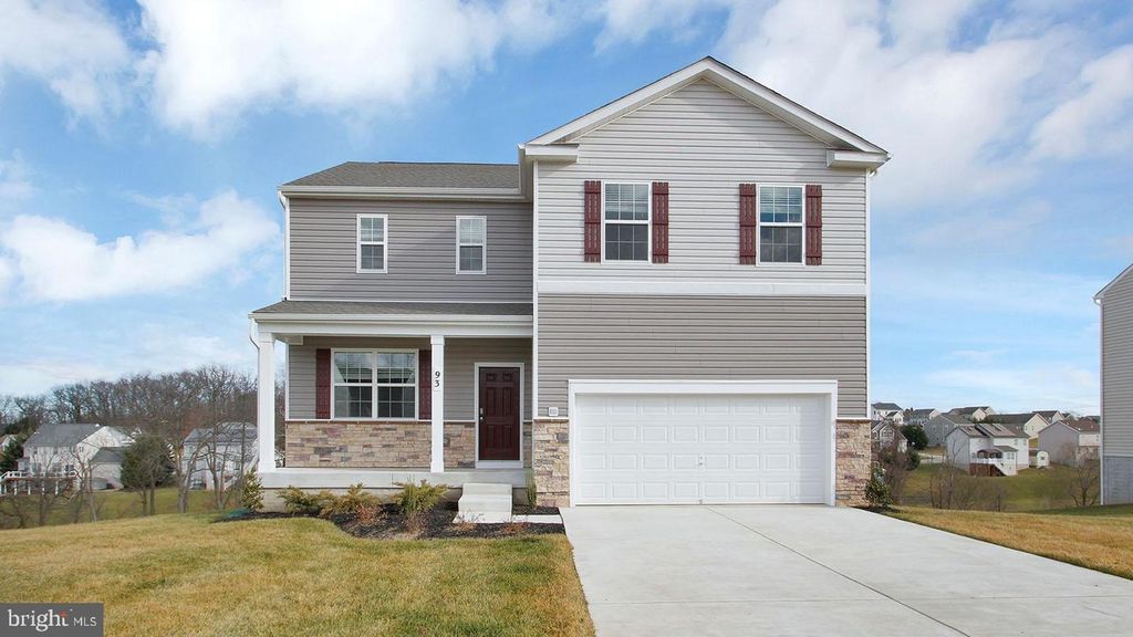 104 LEMLEY DR, Stephens City, VA 22655